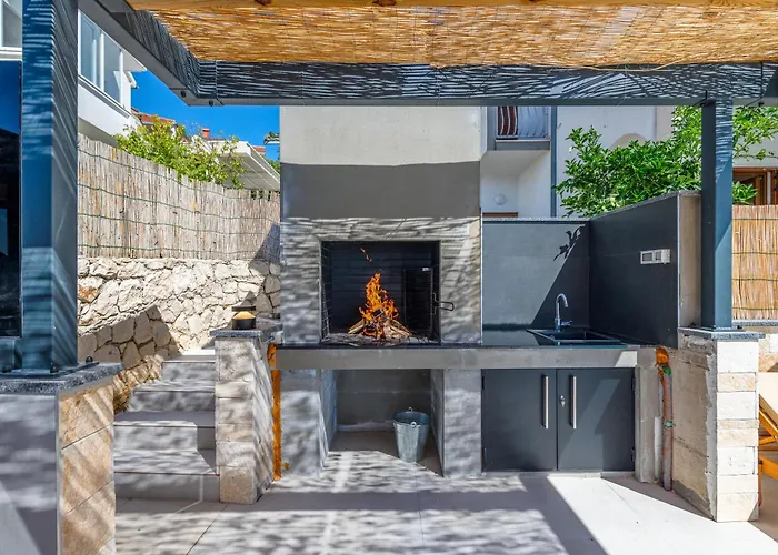 בית הארחה Eden Adults Only 3*