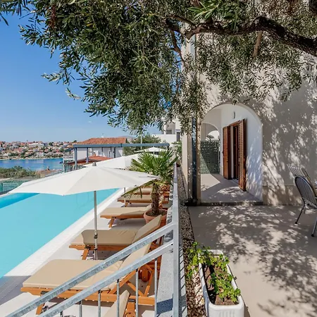 Konukevi Eden Adults Only 3*