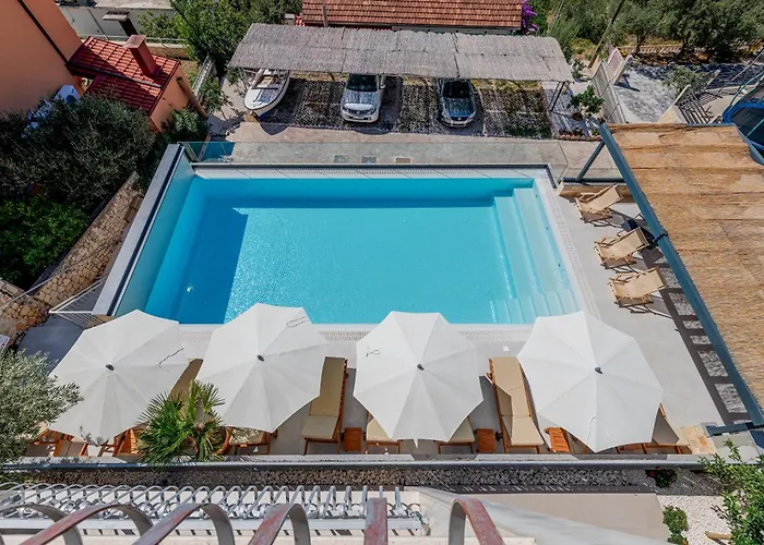 Konukevi Eden Adults Only 3*